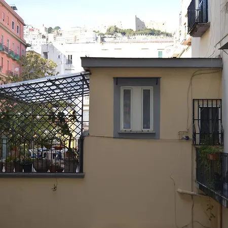 Poerio 98 Apartment *