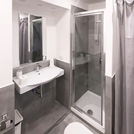 Apartment Poerio 98 *