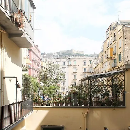 Poerio 98 Naples