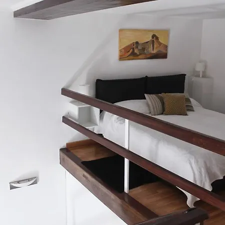 Poerio 98 Apartment